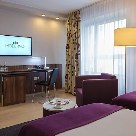 Hotel Moderno 4*