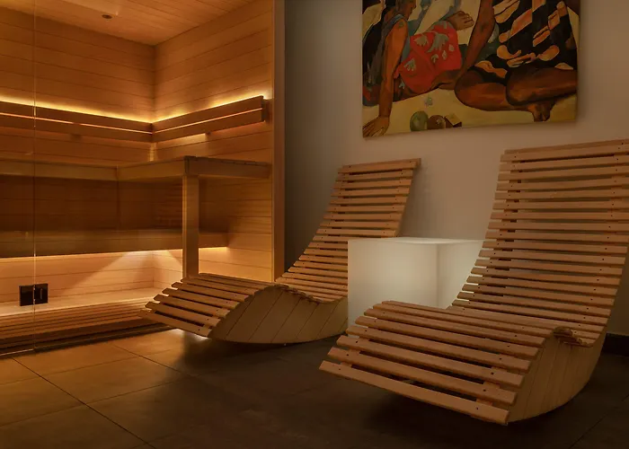 Moderno Отель 4*